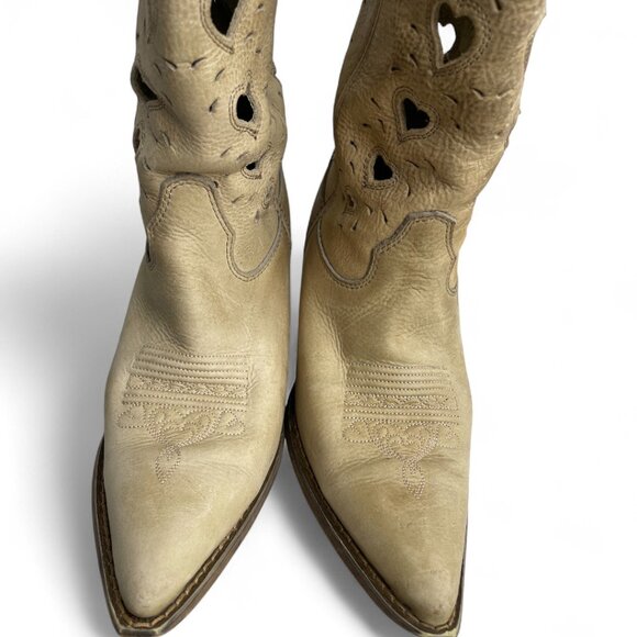 Durango Ivory Leather Hearts Western Cowboy Cowgirl High Heel Boots Women's 7 M - Picture 7 of 14